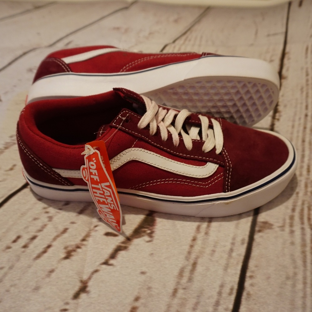NWT Lite VANS Burgundy Ultra-Cush